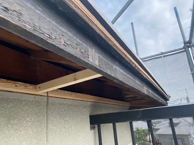 軒天の張り替え工事